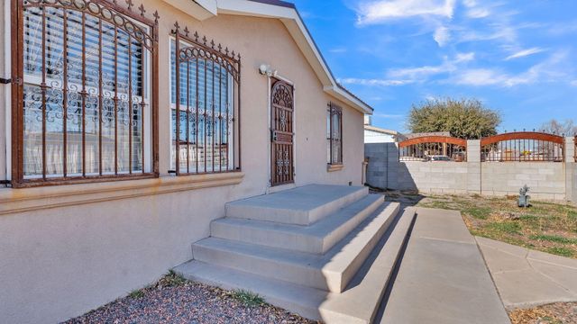 4011 Zorro Drive SE, Albuquerque, NM 87105