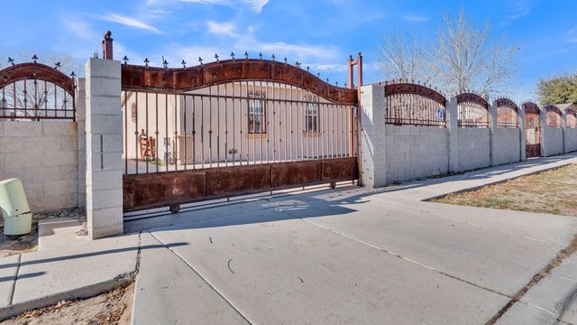 4011 Zorro Drive SE, Albuquerque, NM 87105