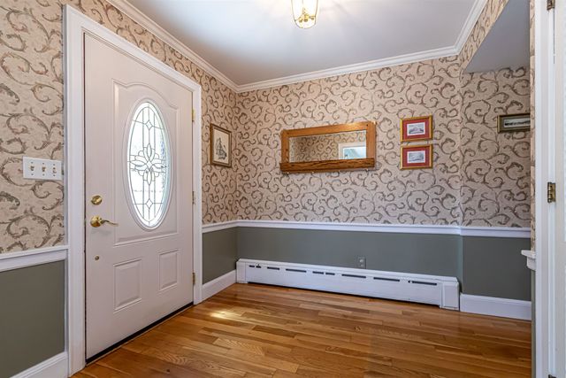 1391 Old North Main Street, Laconia, NH 03246