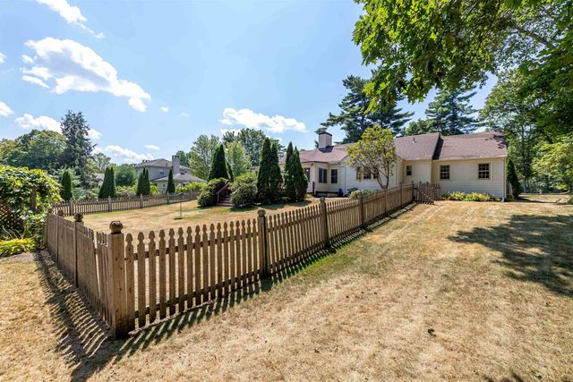 1391 Old North Main Street, Laconia, NH 03246