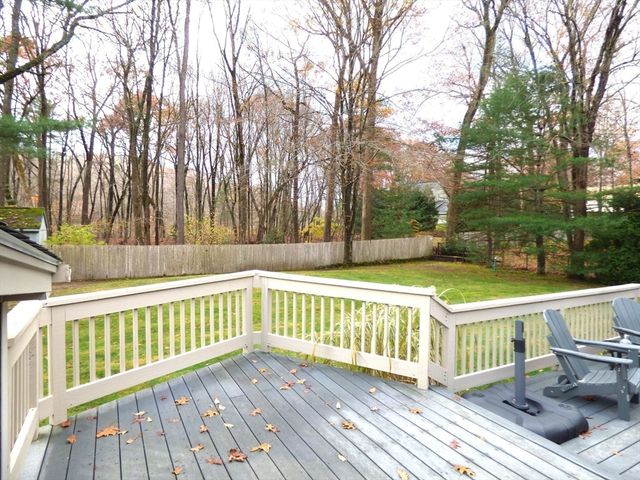 141 Barry St, Agawam, MA 01030