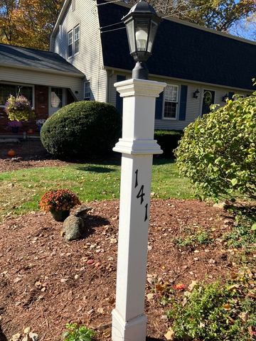 141 Barry St, Agawam, MA 01030