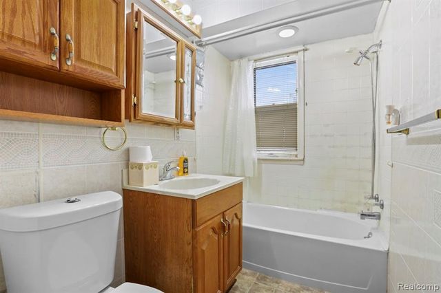 2633 Commor Street, Hamtramck, MI 48212