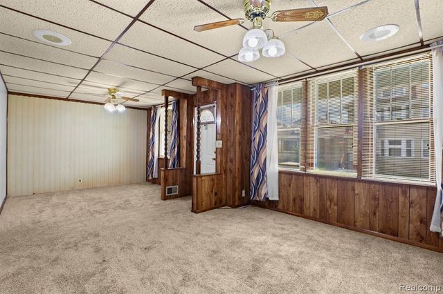 2633 Commor Street, Hamtramck, MI 48212