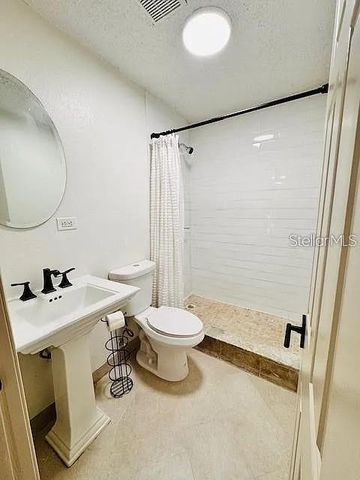 209 W EMILY STREET, Tampa, FL 33603