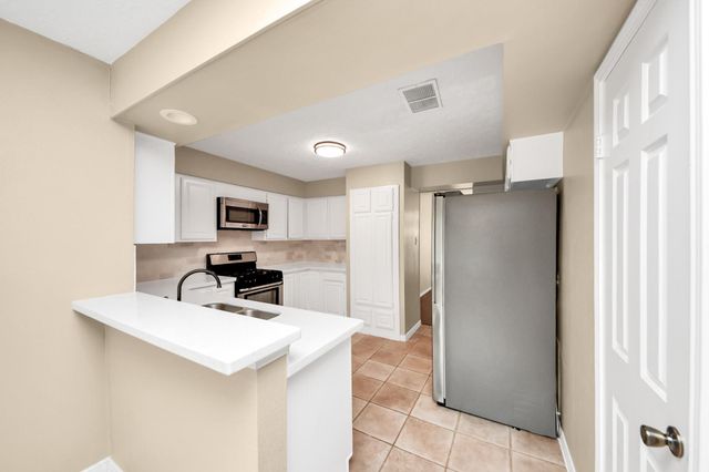 3834 Carya Circle, Sugar Land, TX 77479