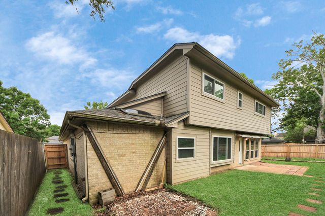 3834 Carya Circle, Sugar Land, TX 77479