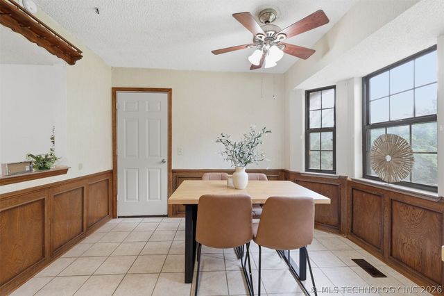 9650 E 460 Road N, Claremore, OK 74017