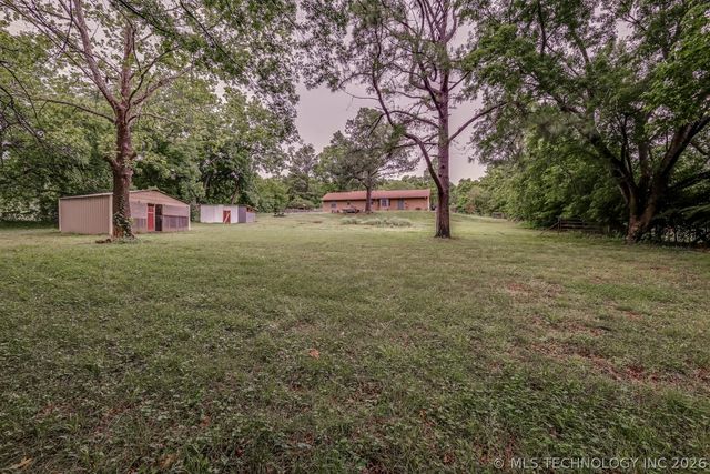 9650 E 460 Road N, Claremore, OK 74017