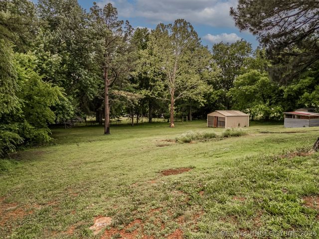 9650 E 460 Road N, Claremore, OK 74017