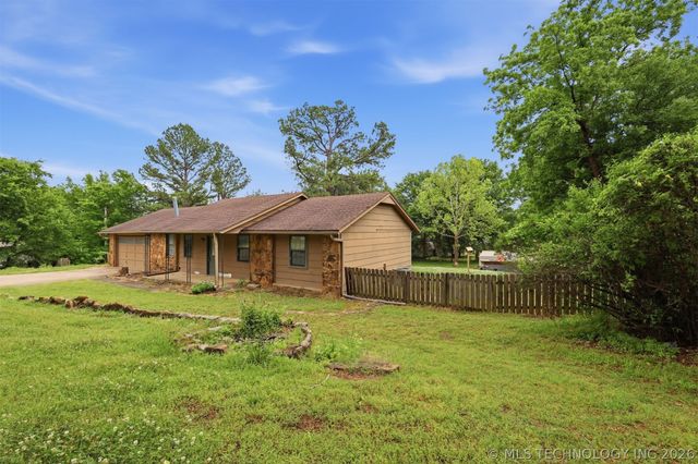 9650 E 460 Road N, Claremore, OK 74017