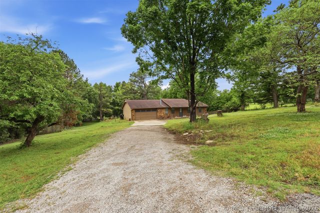 9650 E 460 Road N, Claremore, OK 74017
