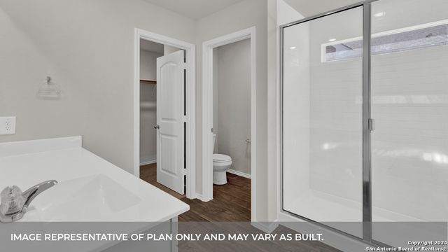 1005 VILLAGE RUN, Seguin, TX 78155