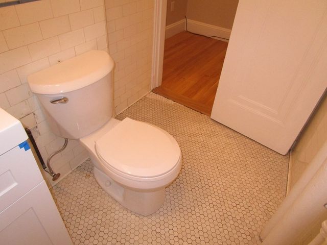 118 Riverway 12A, Boston, MA 02215