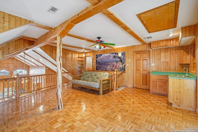 230 Cade Loop, Ingram, TX 78025