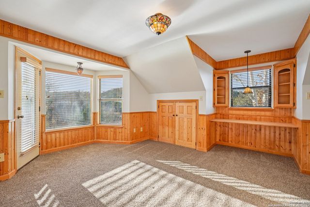 230 Cade Loop, Ingram, TX 78025