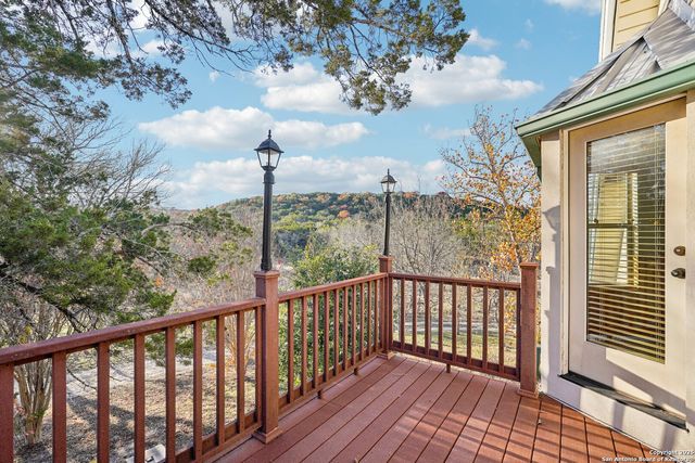 230 Cade Loop, Ingram, TX 78025