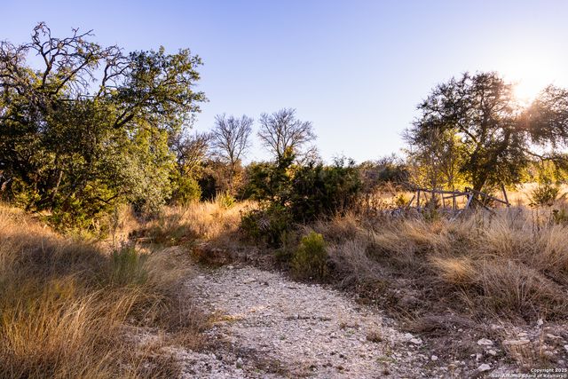 230 Cade Loop, Ingram, TX 78025