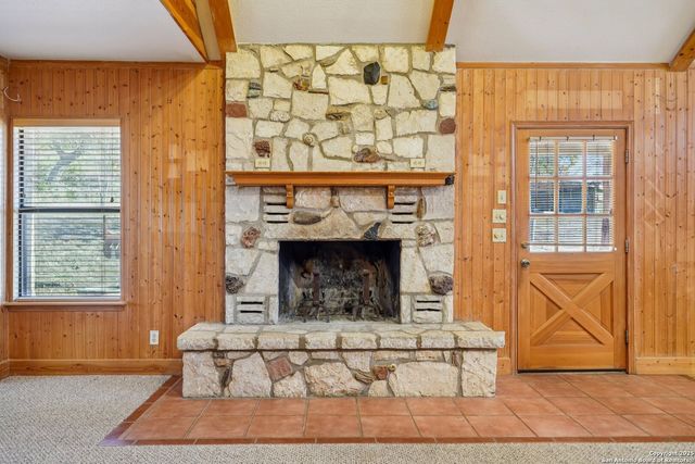 230 Cade Loop, Ingram, TX 78025