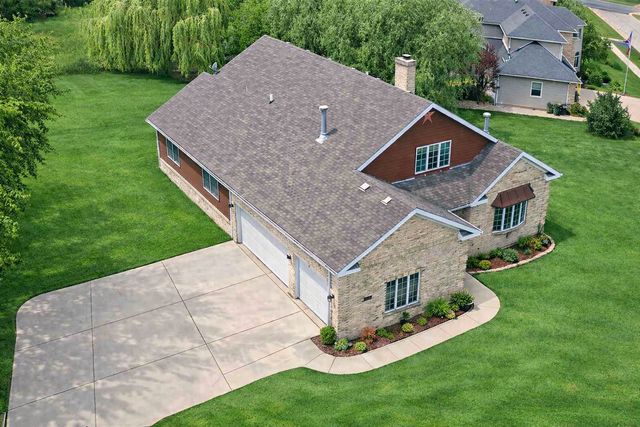 26241 W Erin Isle, Channahon, IL 60410