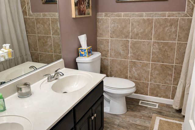 26241 W Erin Isle, Channahon, IL 60410