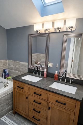 26241 W Erin Isle, Channahon, IL 60410