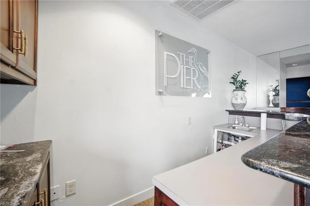 40 Rader St Apt 413, Norfolk, VA 23510