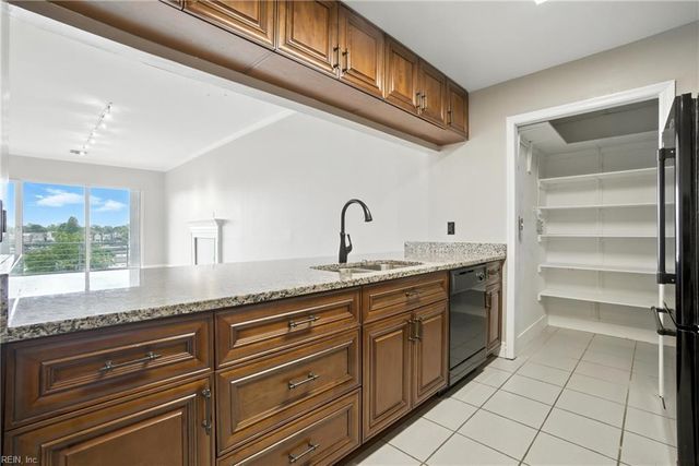 40 Rader St Apt 413, Norfolk, VA 23510