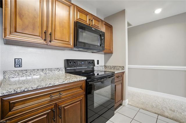 40 Rader St Apt 413, Norfolk, VA 23510