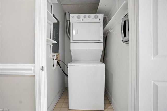 40 Rader St Apt 413, Norfolk, VA 23510