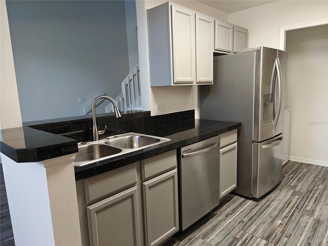 948 BIRD BAY COURT 202, Lake Mary, FL 32746