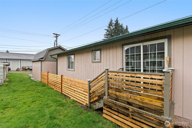 1025 E St, Centralia, WA 98531