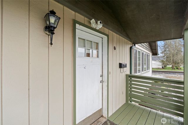 1025 E St, Centralia, WA 98531