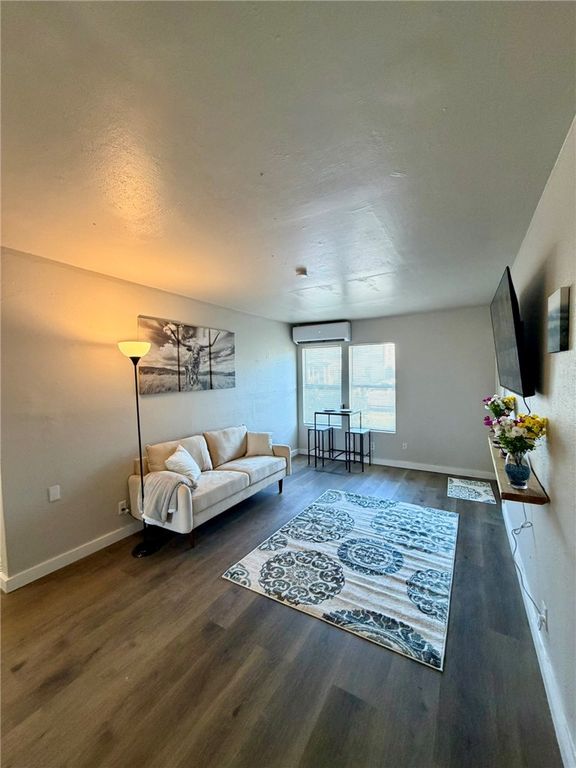 642 Robinson St, Corpus Christi, TX 78404 — photo 3