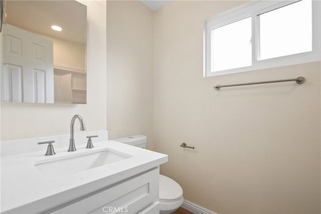 1683 Lark, Corona, CA 92882