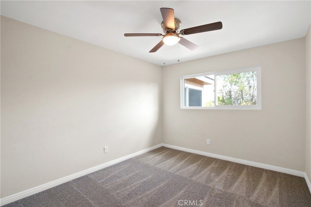 Image 8 of property listing at 1683 Lark, Corona, CA 92882