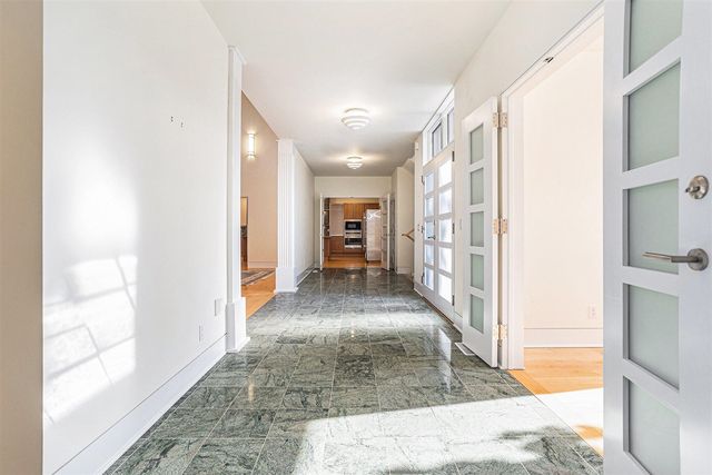 20 Hiawatha Drive, Battle Creek, MI 49015