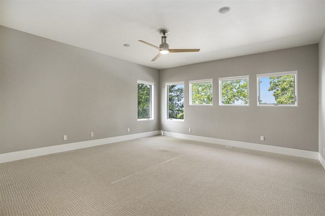 20 Hiawatha Drive, Battle Creek, MI 49015