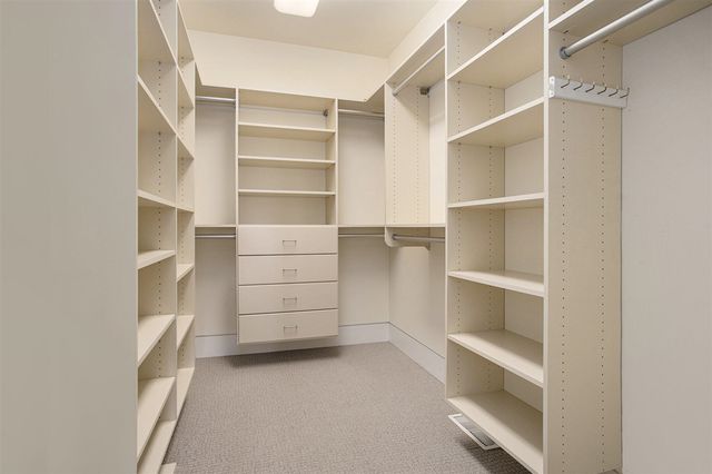 20 Hiawatha Drive, Battle Creek, MI 49015