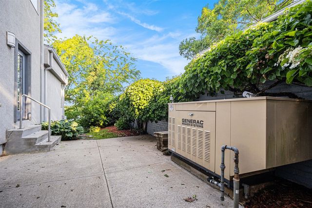 20 Hiawatha Drive, Battle Creek, MI 49015