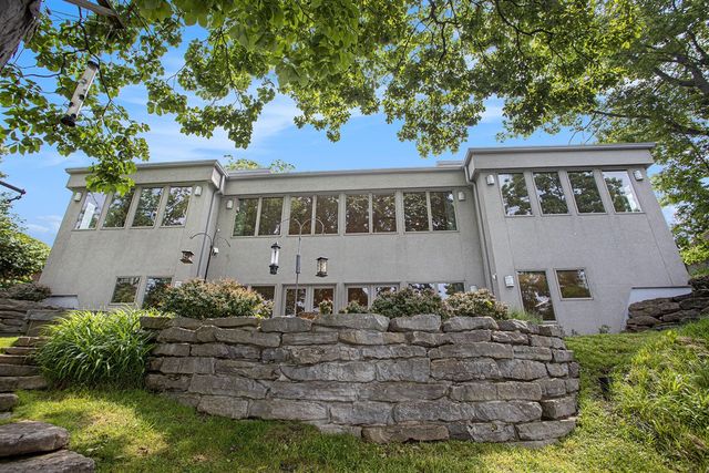 20 Hiawatha Drive, Battle Creek, MI 49015