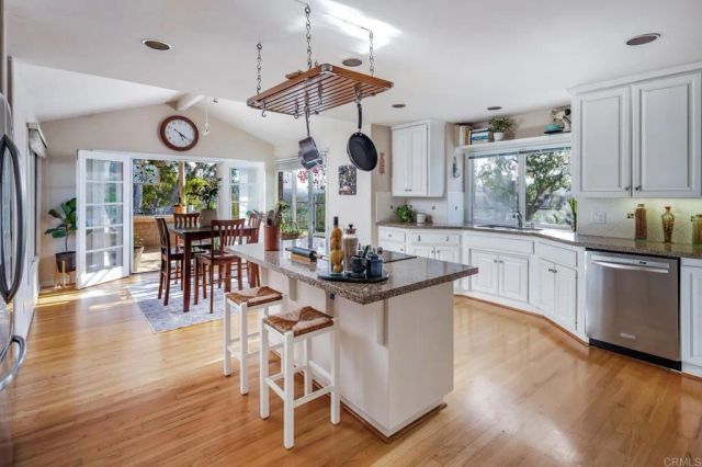 3105 Caminito Ricardo, Encinitas, CA 92024