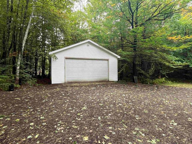 4 Old Town Road, Tuftonboro, NH 03816
