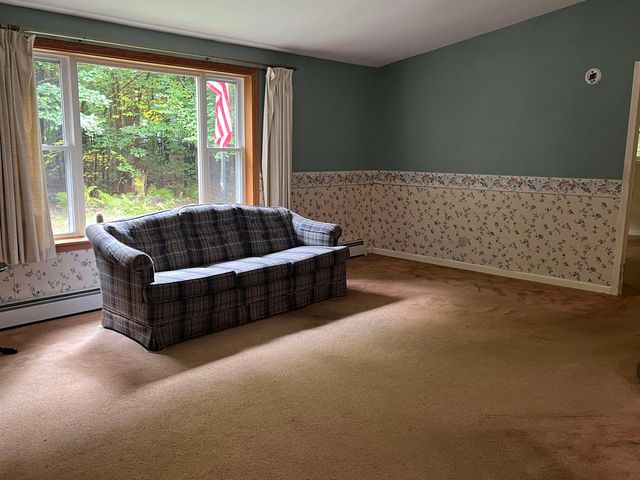 4 Old Town Road, Tuftonboro, NH 03816