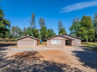 20846 Clairvaux Lane, Redding, CA 96003