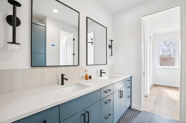 3019 Garwood ST 2, Austin, TX 78702