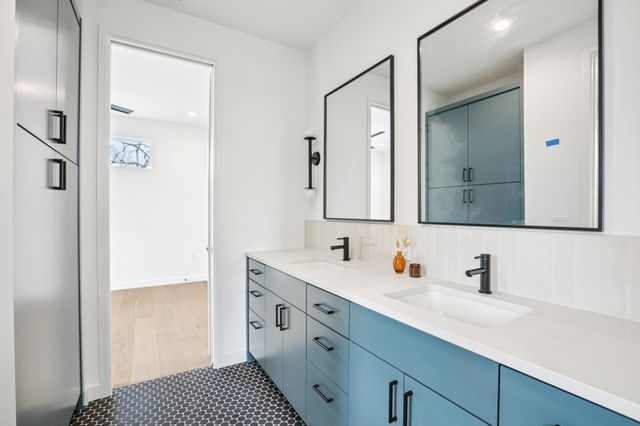 3019 Garwood ST 2, Austin, TX 78702