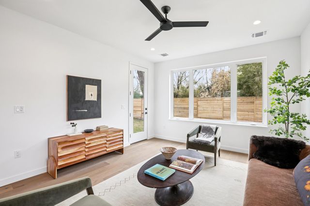 3019 Garwood ST 2, Austin, TX 78702