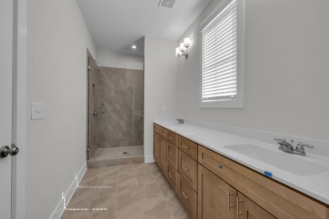 2592 Butlers Green Circle 9, Chattanooga, TN 37421