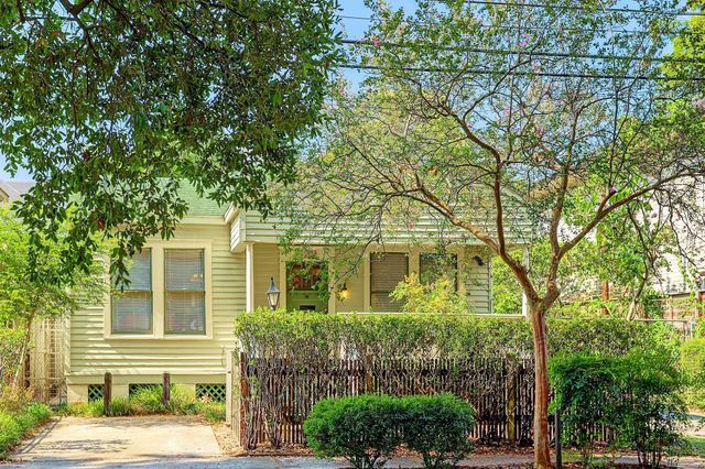 123 Parkview Street, Houston, TX 77009